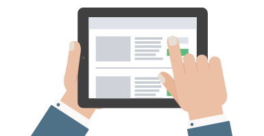 hombre viendo sitio web